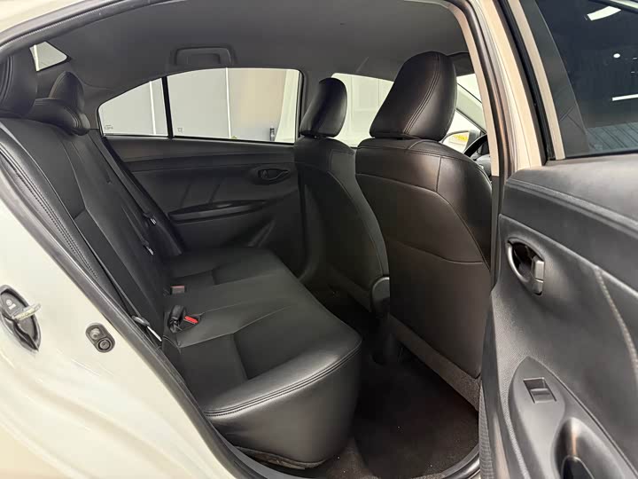 Toyota Vios 2022 2022款 1.5L 20周年纪念版