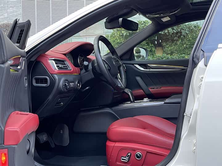 Maserati Ghibli 2021 2021款 2.0T 锋芒版