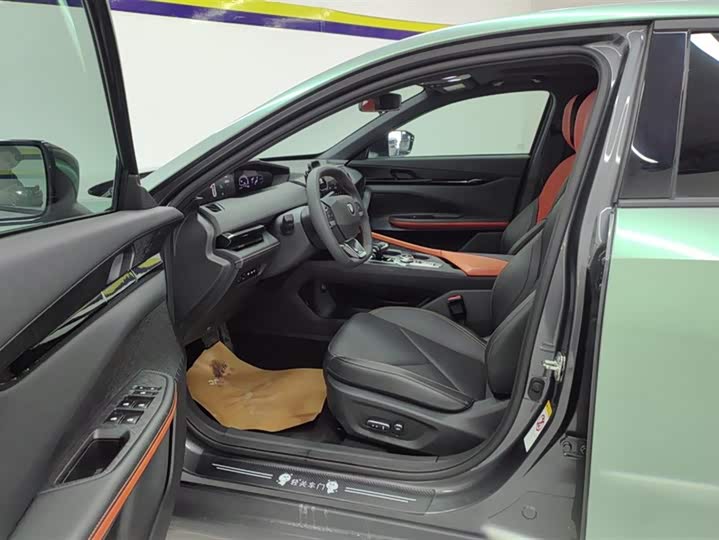 Changan UNI-V Hybrid 2023 2023款 智电iDD 1.5T 113km智趣型（飞快版）