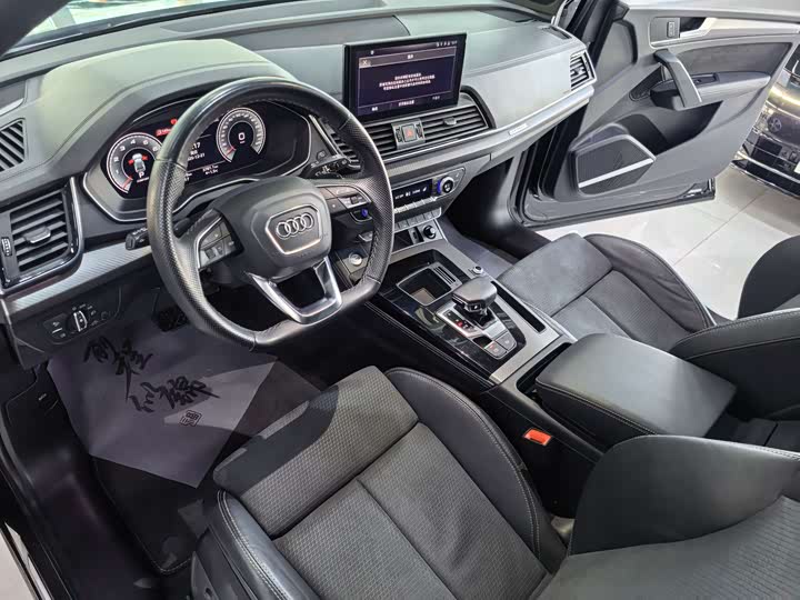 Audi Q5L Sportback 2022 2022款 45 TFSI 豪华型