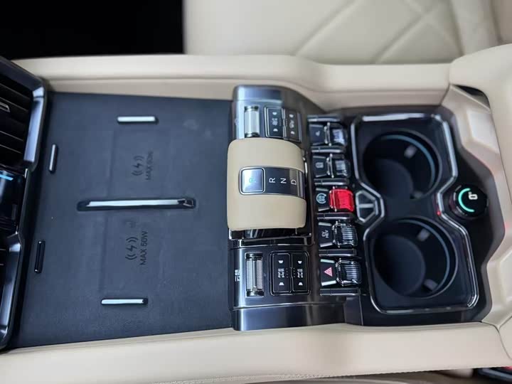 BYD FangChengBao Leopard 8 2025 2025款 智勇旗舰版 7座