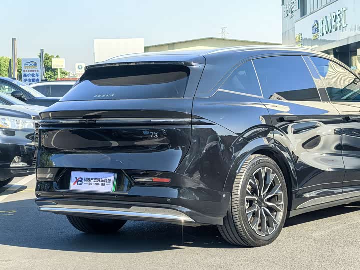 Zeekr 7X 2025 2025款 100kWh 长续航四驱智驾版