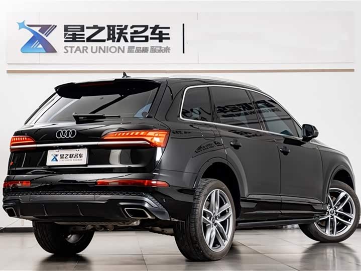 Audi Q7 2025 2025款 55 TFSI quattro S line运动型
