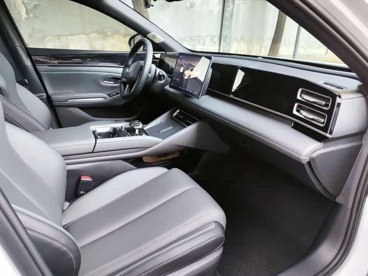 BYD Qin L 2025 2025款 DM-i 智驾版 120KM超越型