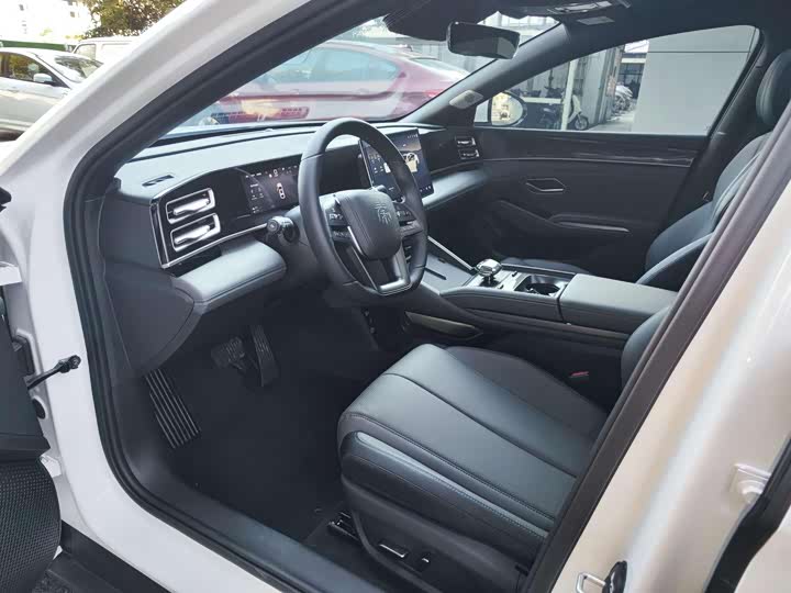 BYD Qin L 2025 2025款 DM-i 智驾版 120KM超越型