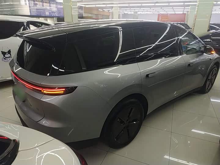 LiXiang i8 2025 2025款 标准版