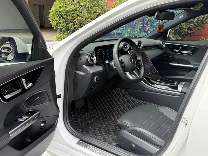 Mercedes-Benz C-Class 2025 2025款 C 260 L 运动版