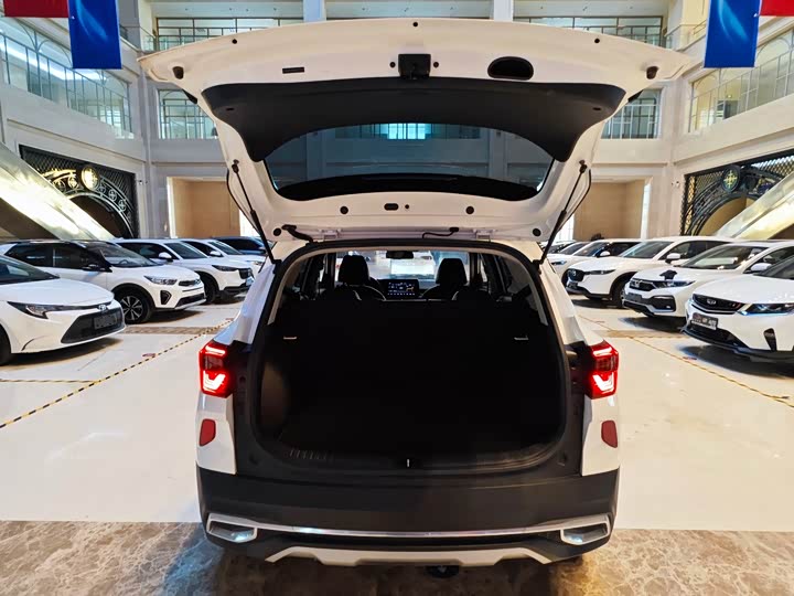 Kia KX3 2021 2021款 1.5L CVT潮流版