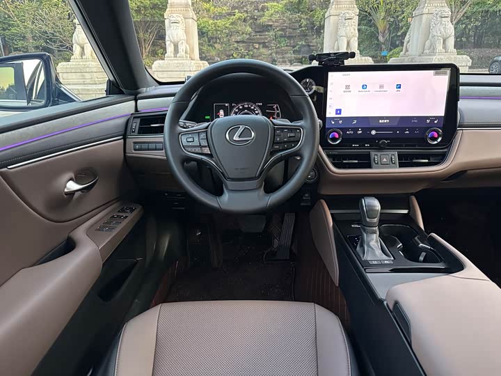 Lexus ES 2025 2025款 300h 臻享版