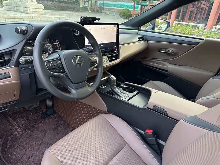 Lexus ES 2025 2025款 300h 臻享版
