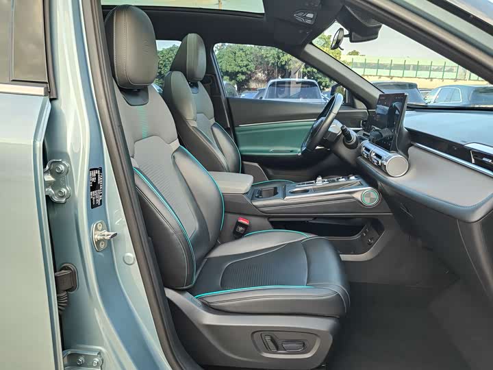 GAC Trumpchi Emkoo 2022 2022款 2.0ATK 双子星Pro版