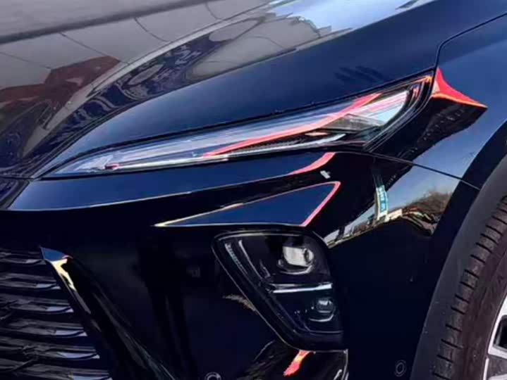 Buick Envision Plus 2025 2025款 昂科威Plus 28T 两驱白金版