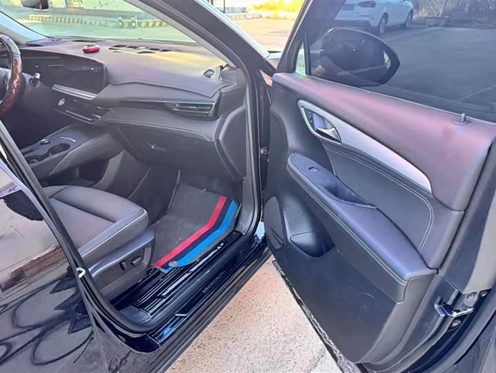 Buick Envision Plus 2025 2025款 昂科威Plus 28T 两驱白金版