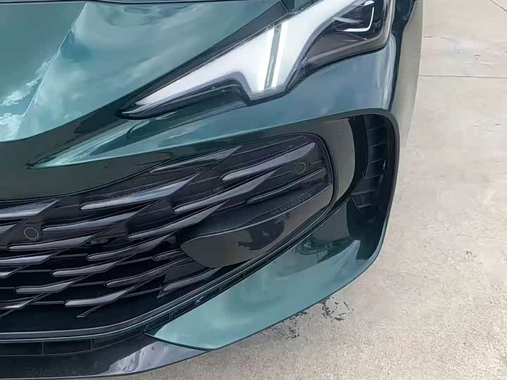 MG Motor 7 2025 2025款 2.0T Trophy+ 超级智驾版