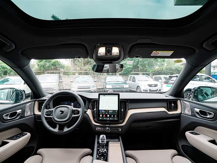 Volvo XC60 2026 2026款 B5 四驱智远运动版