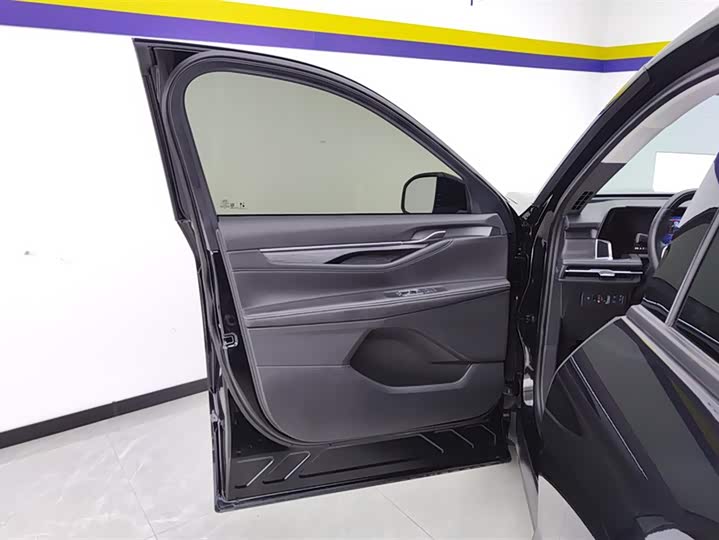 Ford Edge 2025 2025款 锐界L 2.0T EcoBoost E混动两驱七座豪华型