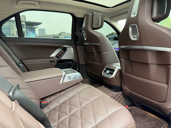 BMW 7 Series 2023 2023款 740Li 领先型 M运动套装