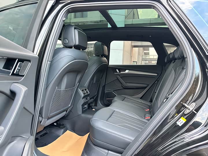 Audi Q5L 2025 2025款 45 TFSI 豪华动感型