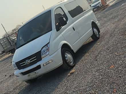 Maxus V80 2023 2023款 2.0T PLUS AMT城市版短轴超低顶7/8/9座