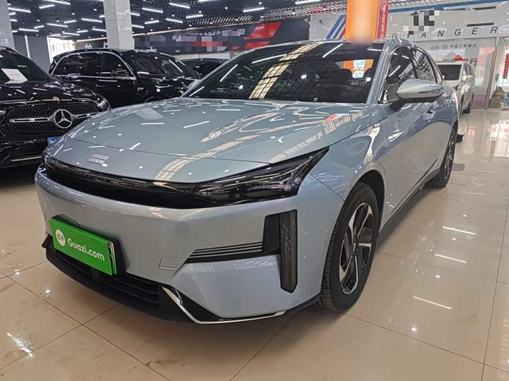 Geely Galaxy L6 2025 2025款 EM-i 140km 星舰版