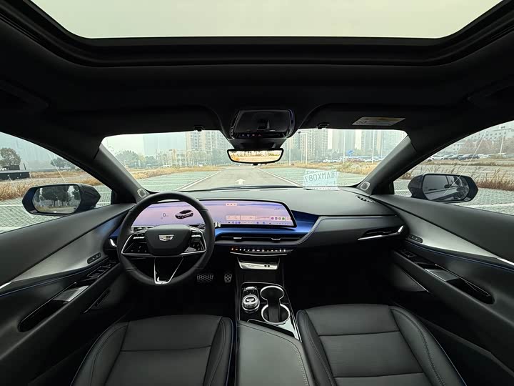 Cadillac GT4 2023 2023款 25T 尊贵型