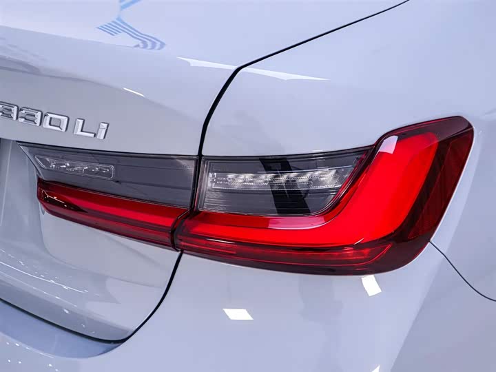 BMW 3 Series 2025 2025款 330Li M运动曜夜套装