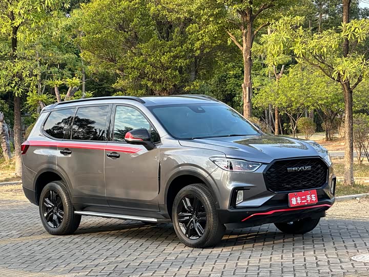 Maxus D90 Pro 2021 2021款 2.0T 汽油四驱旗舰版 6座