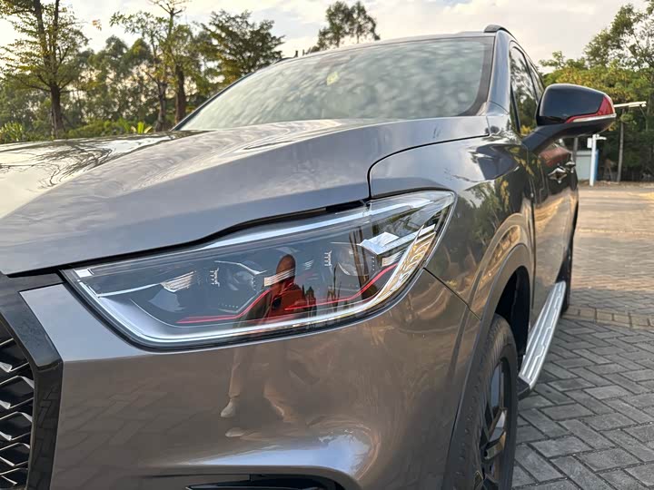 Maxus D90 Pro 2021 2021款 2.0T 汽油四驱旗舰版 6座