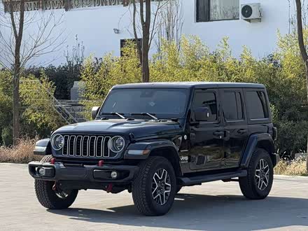 Jeep Wrangler 2024 2024款 2.0T 撒哈拉四门版