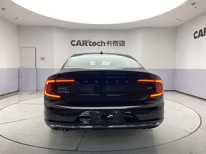Volvo S90 2025 2025款 B5 智逸豪华版