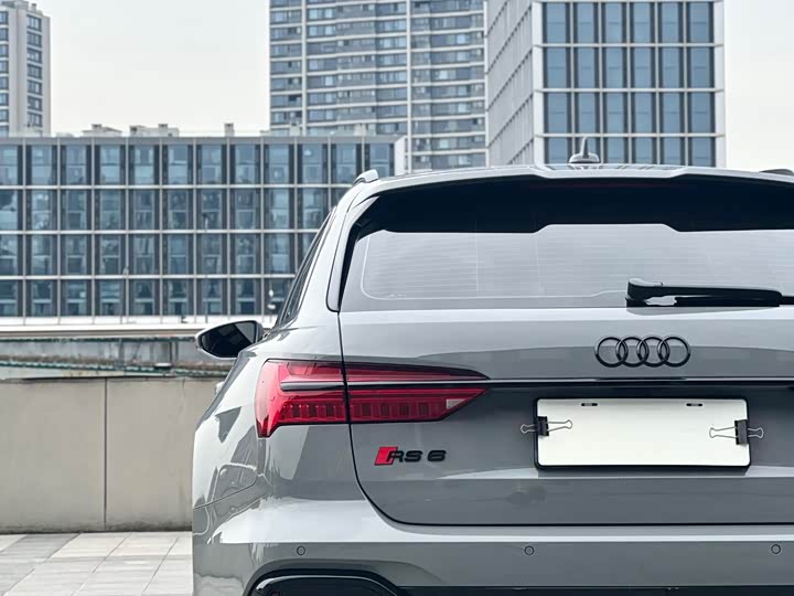 Audi RS 6 2021 2021款 RS 6 4.0T Avant 尊享版