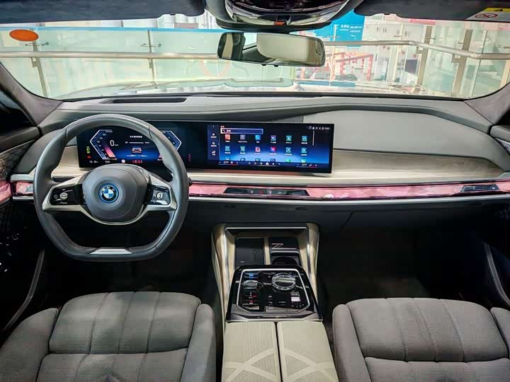 BMW i7 2023 2023款 xDrive60L 豪华套装