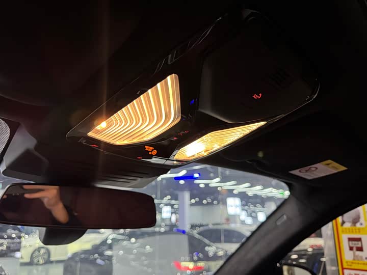 BMW X5 2024 2024款 xDrive 40Li 尊享型黑焰限量版