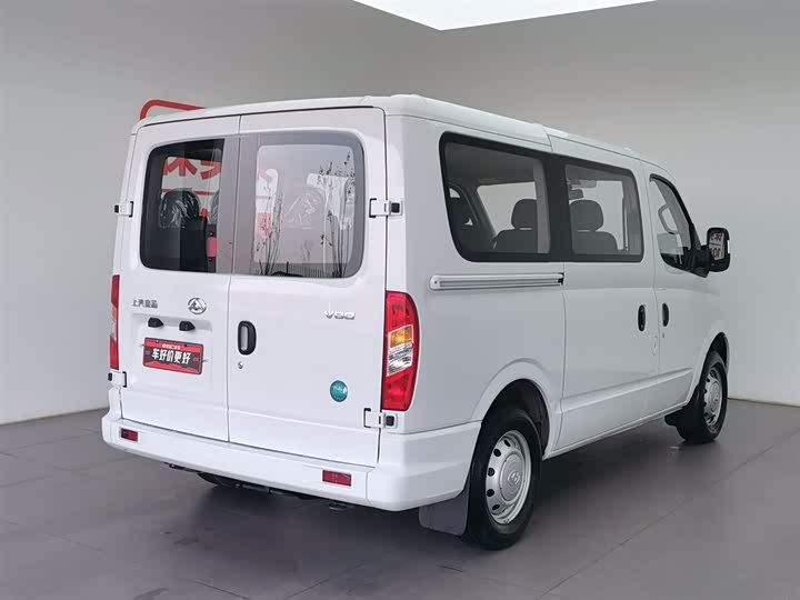 Maxus V80 2025 2025款 超值版傲运通 2.0T 手动短轴超低顶127Ps 7/9座