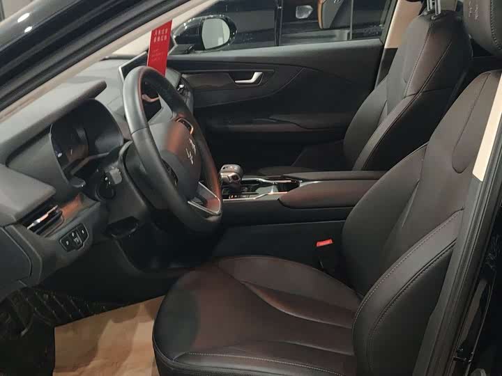 Hongqi E-QM5 2024 2024款 450km 出行版