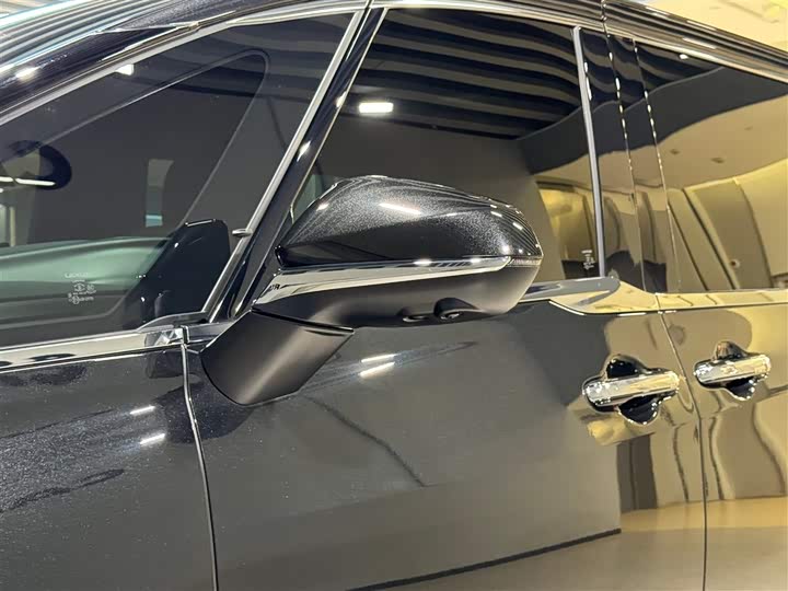 Lexus LM 2023 2023款 350h 七座隽雅版