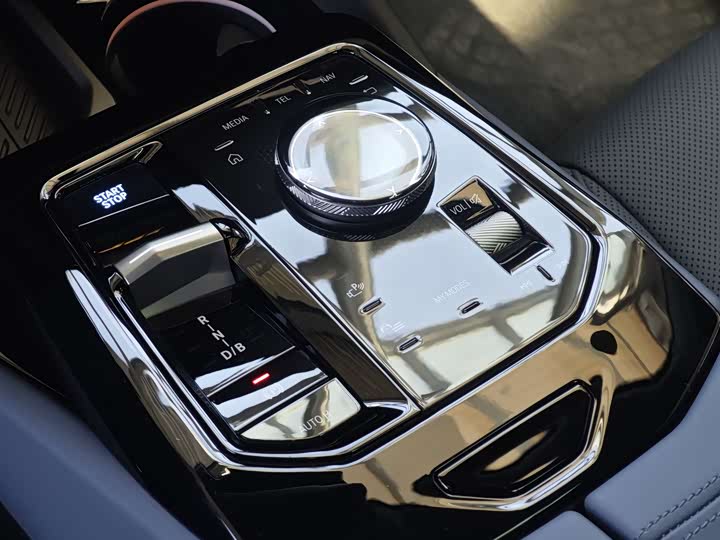 BMW i5 2024 2024款 eDrive 35L 尊享型 豪华套装