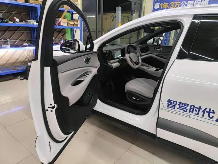 2025 BYD Sea Lion 06 Hybrid/EV
