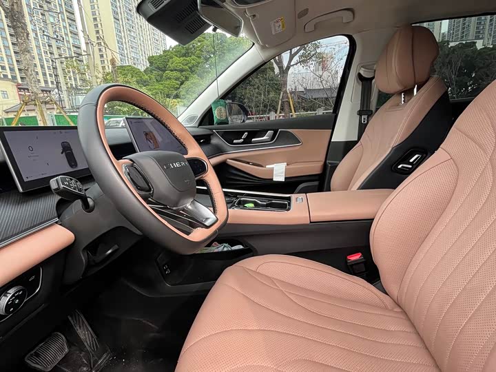 Chery Tiggo 8L 2024 2024款 2.0T 两驱豪华版 5座