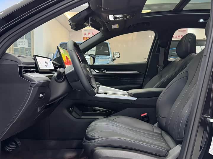 Geely Preface 2025 2025款 东方曜 1.5TD 昆仑版