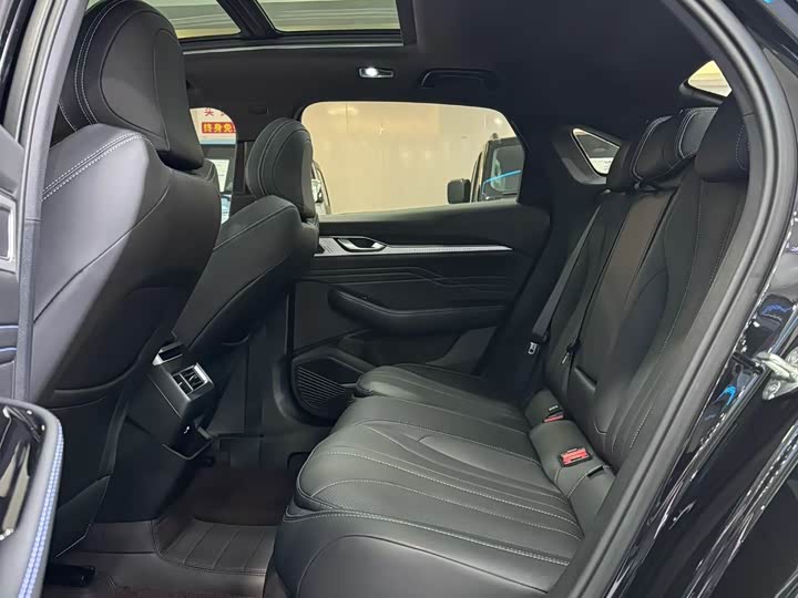 Geely Preface 2025 2025款 东方曜 1.5TD 昆仑版