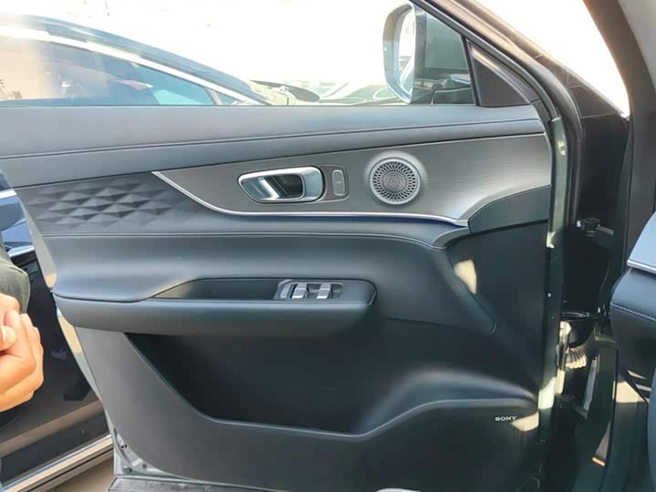 Chery Tiggo 8 Plus C-DM 2025 2025款 1.5T 116km 豪华型 5座