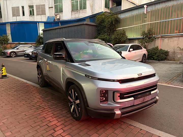 Geely Icon 2023 2023款 1.5TD 主角