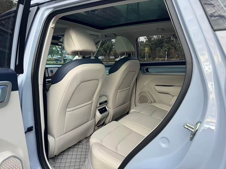 Geely Icon 2023 2023款 1.5TD 主角