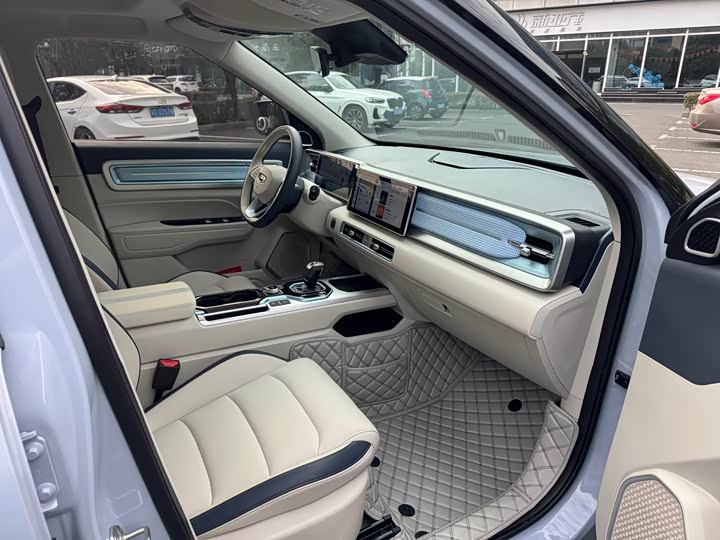 Geely Icon 2023 2023款 1.5TD 主角