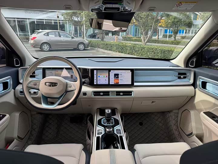 Geely Icon 2023 2023款 1.5TD 主角