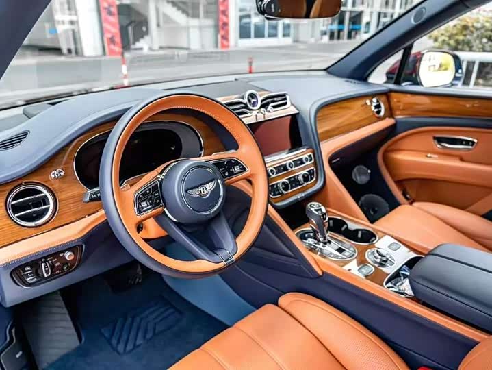 Bentley Bentayga 2023 2023款 4.0T V8 长轴距版