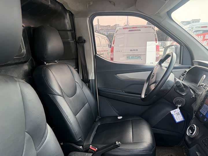 Maxus EV30 2021 2021款 纯电智能物流专家长轴宁德时代