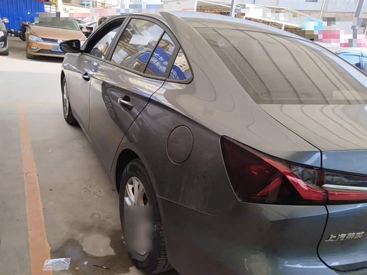 Roewe i5 2023 2023款 1.5L 手动舒享版