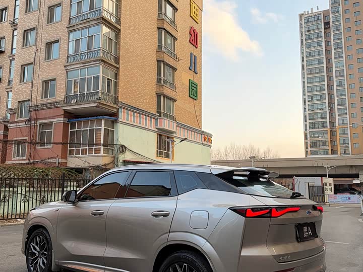 Changan Oshan Z6 Hybrid 2023 2023款 智电iDD 150KM旗舰PLUS智慧泊车版
